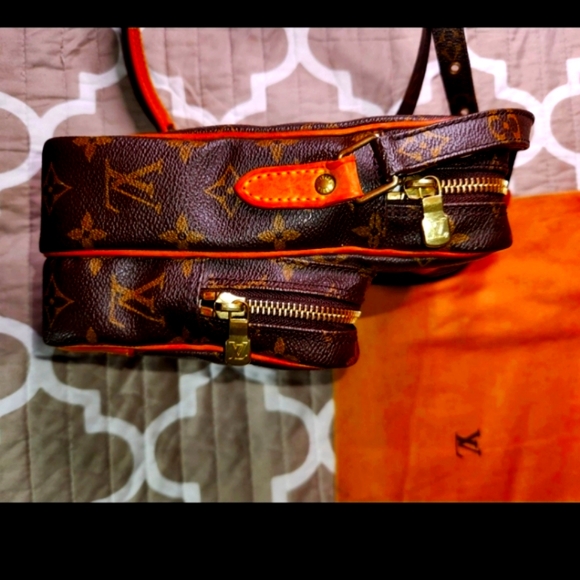 Louis Vuitton Danube Crossbody Bag DATE STAMPED TH0052 w/COA - Picture 6 of 13